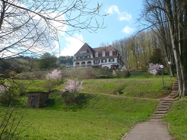 Blick Kurhaus Trifels Annweiler