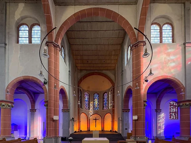 Hildegard Gedächtniskirche illuminiert