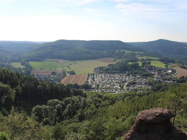 Auf dem Effelsdach mit Blick auf die Burg