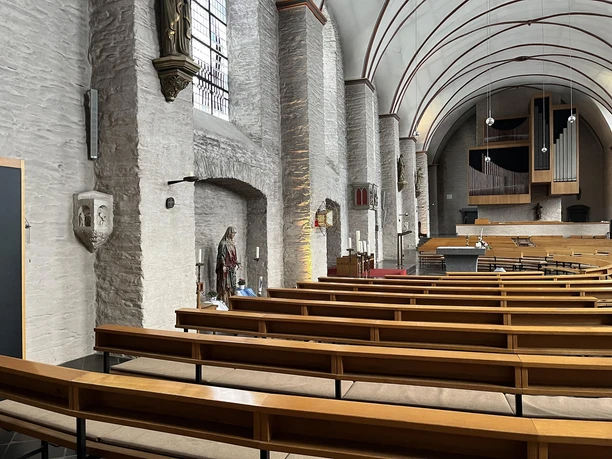 Aukriche innen