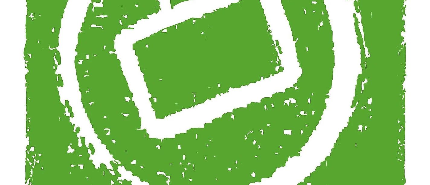 Koffer in Kreis vor grünem Hintergrund Koffer in Kreis vor grünem Hintergrund