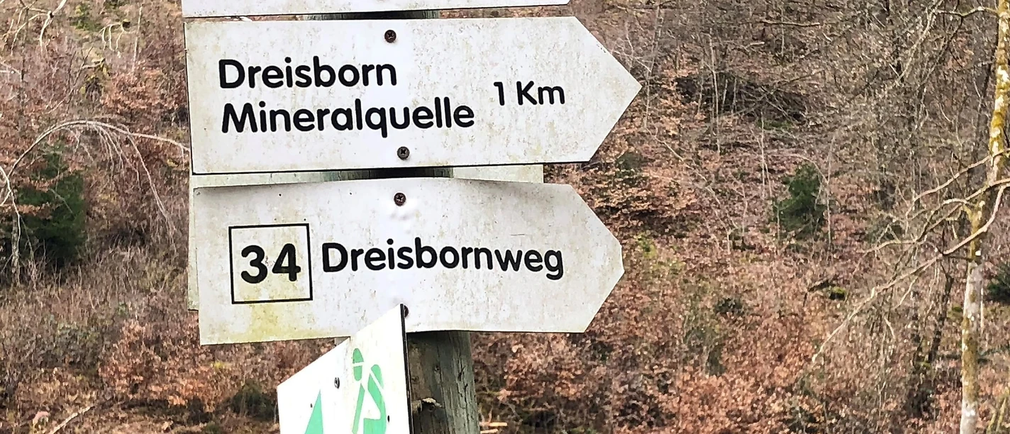 Hinweisschild zum Dreisborn