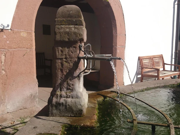 3-Röhren-Brunnen Leinsweiler
