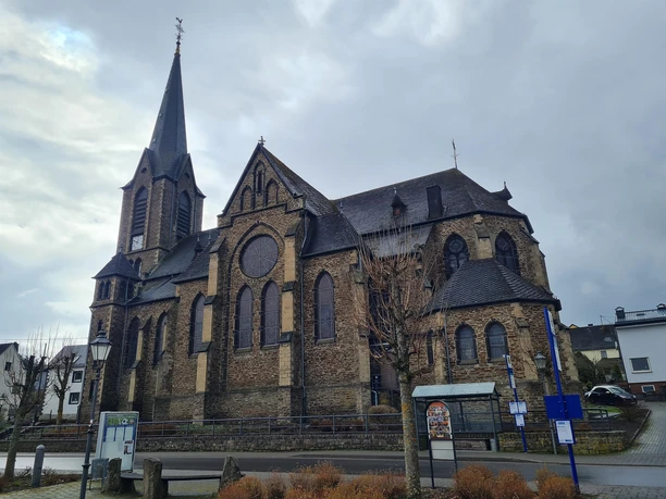 Der Eifeldom in Langenfeld