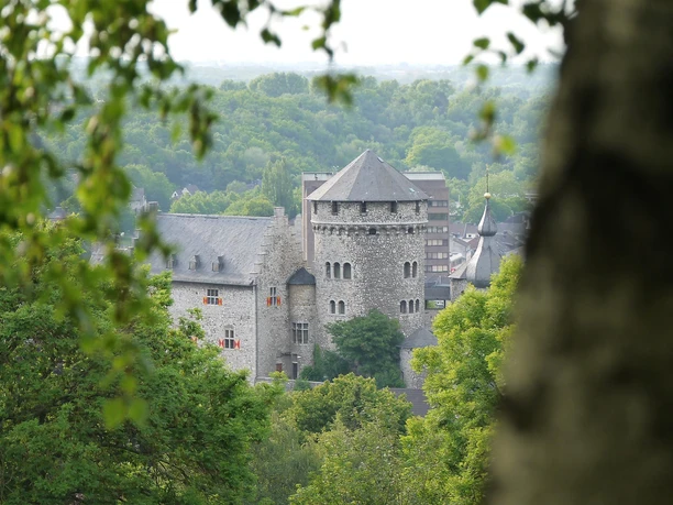 Burg Stolberg im Grünen