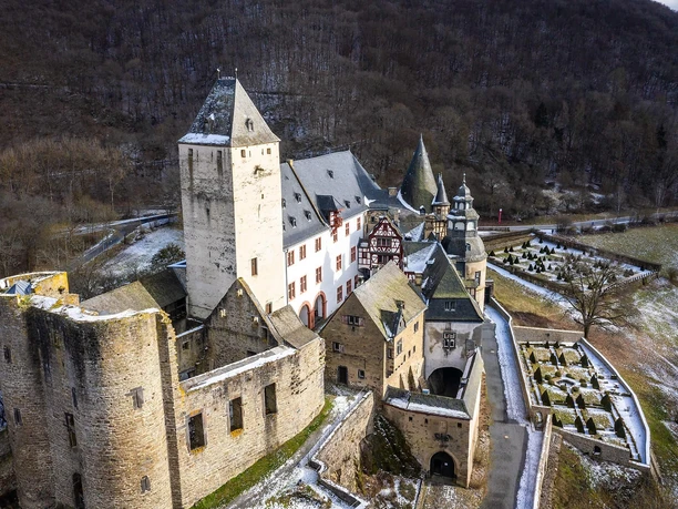 Schloss Bürresheim von oben