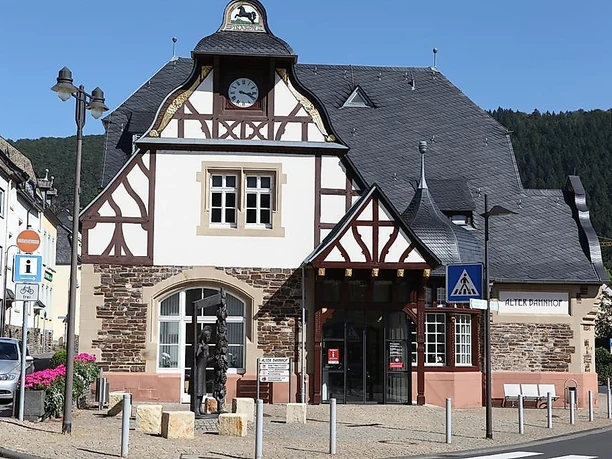 Alter Bahnhof