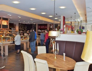 AK Café Back