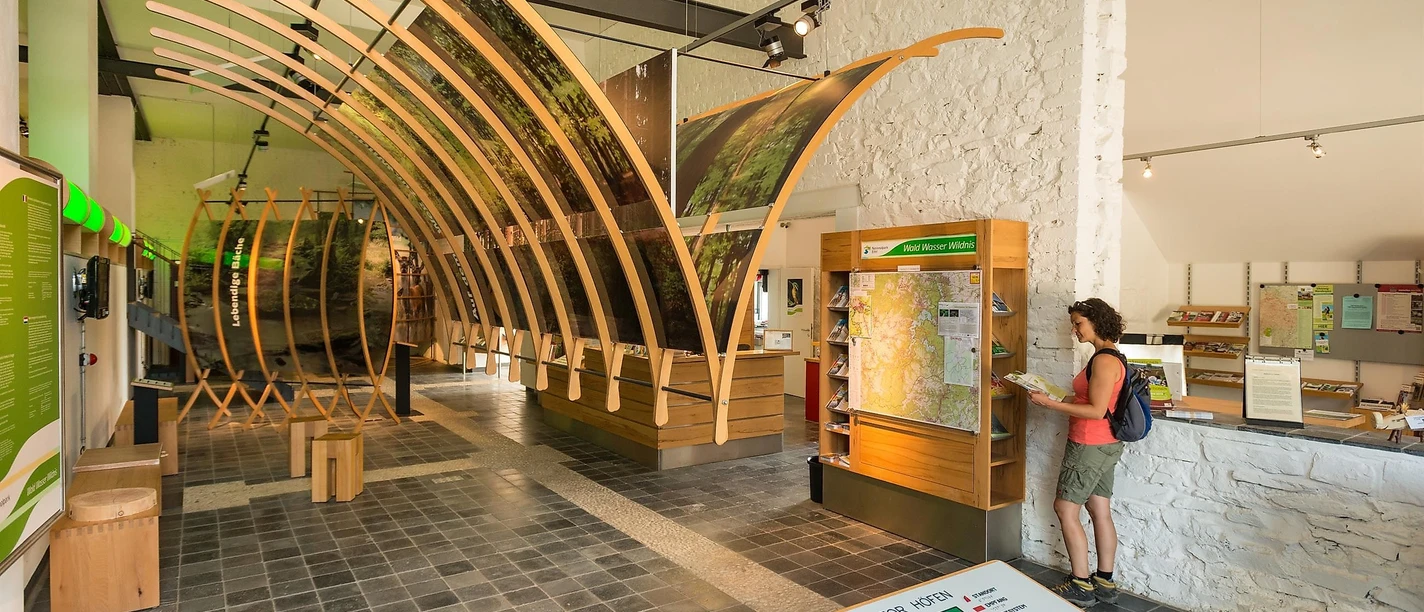 Blick ins Nationalpark-Tor Höfen