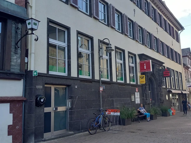 Defi an der Tourist-Information