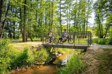 Kurpark Stadtkyll mit Fahrrad
