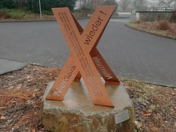 Skulptur mit Edelrost