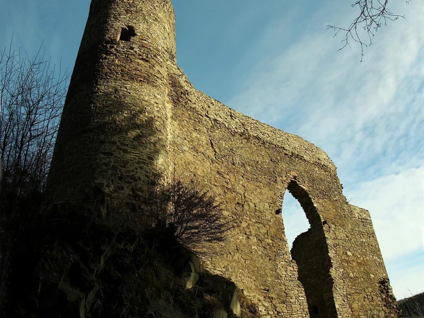 Burgruine Neublankenheim (2)