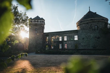 Stadtburg Sonnenaufgang