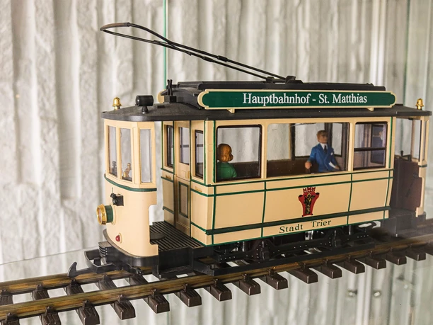 Modell der historischen Trierer Straßenbahn