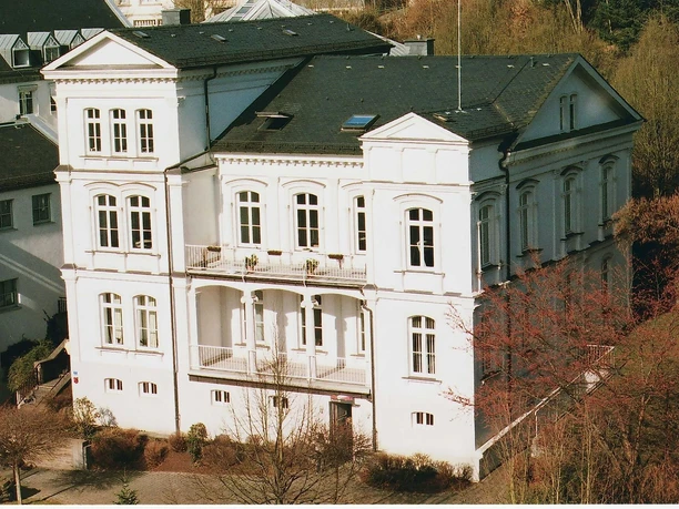 Blick zur Villa Kraemer