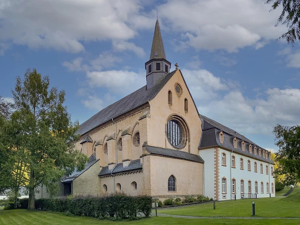 Kloster St. Thomas - Westfassade