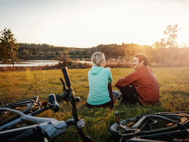Pause und Radfahren an der Krombachtalsperre