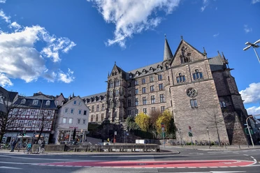 Straßenansicht Alte Universität Marburg