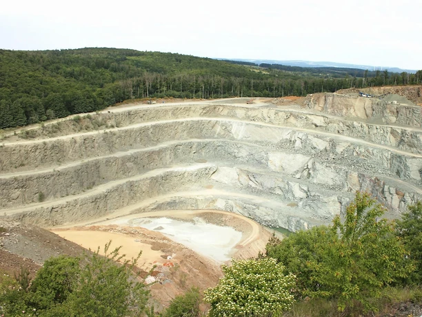 Guck ins Loch Blick von der Plattform G2514