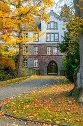 Eingang zum Schloss Buseck