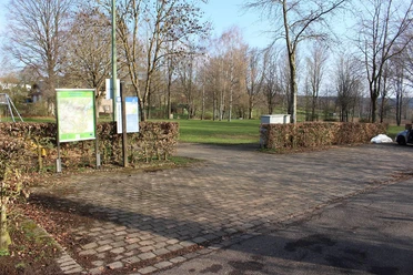 Wanderparkplatz Sportplatz Steckenborn