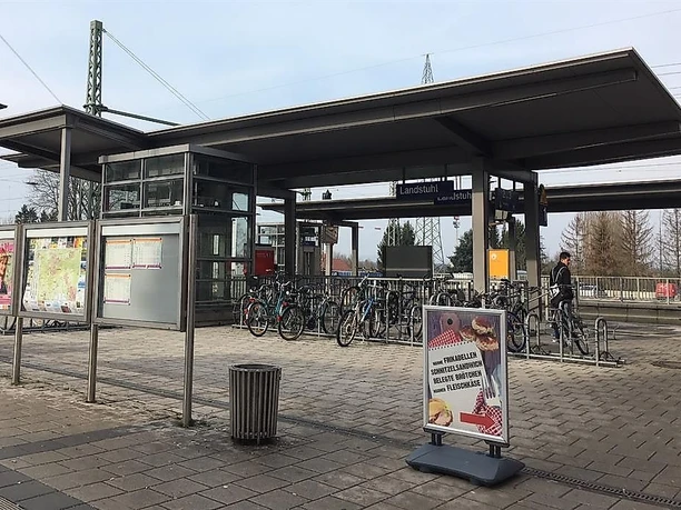 Landstuhler Bahnhof 1 Landstuhler Bahnhof 1