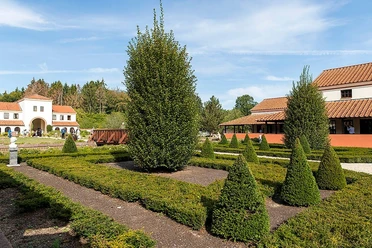 In den Gärten der Römischen Villa Borg