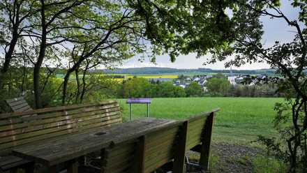 Eifelblick mit Aussicht auf Bickenbach