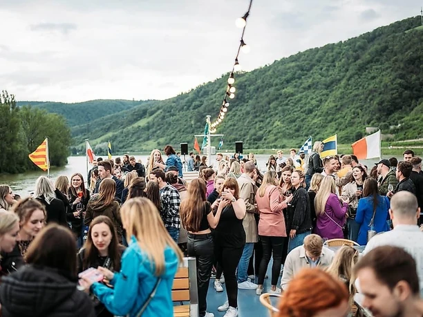 Wein on the Water - Tanzen auf dem Oberdeck