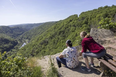 Wolfslay mit Blick auf Kalkofen und Schleuse
