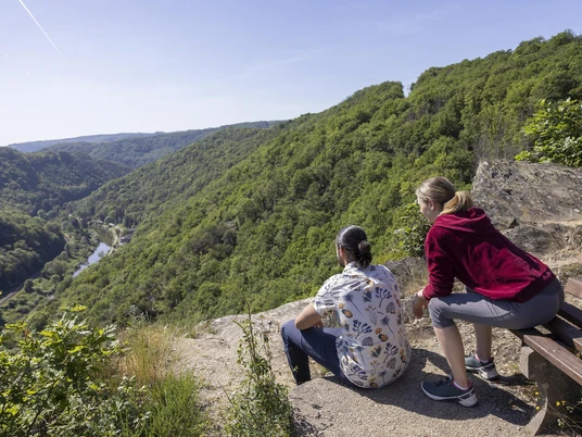 Wolfslay mit Blick auf Kalkofen und Schleuse