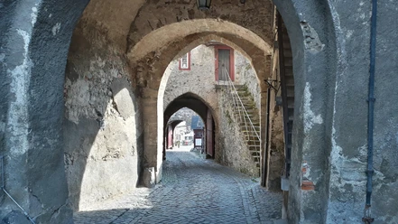 Blick durch die Talpforten zum Marktplatz