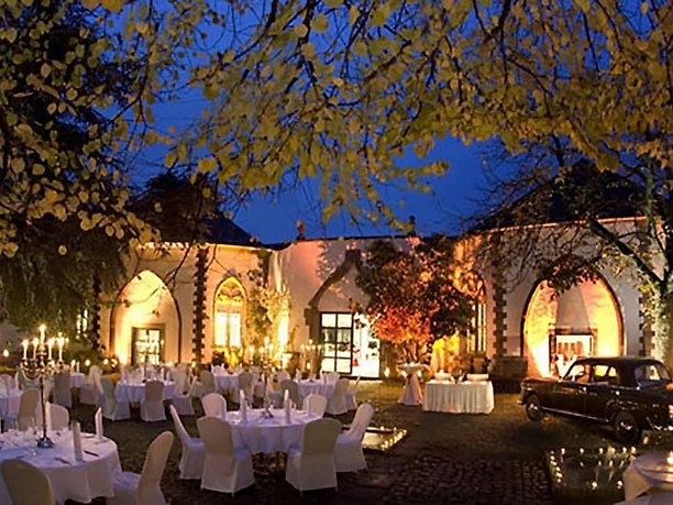 Nells Park Hotel
