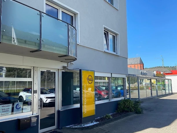 Willkommen im Autohaus