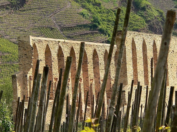 seitlicher Blick auf Kloster Stuben
