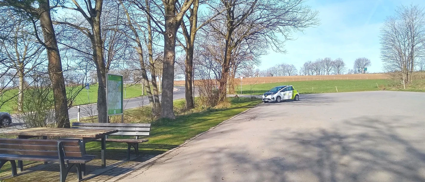 Wanderparkplatz Sowjetische Kriegsgräberstätte