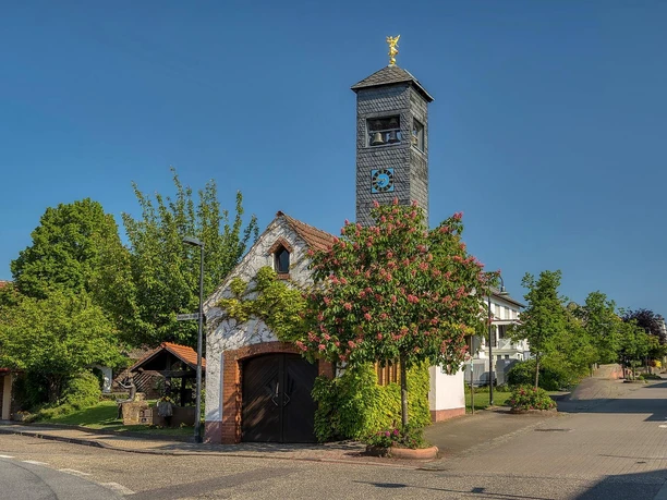 Historischer Dorfplatz von Donsieders
