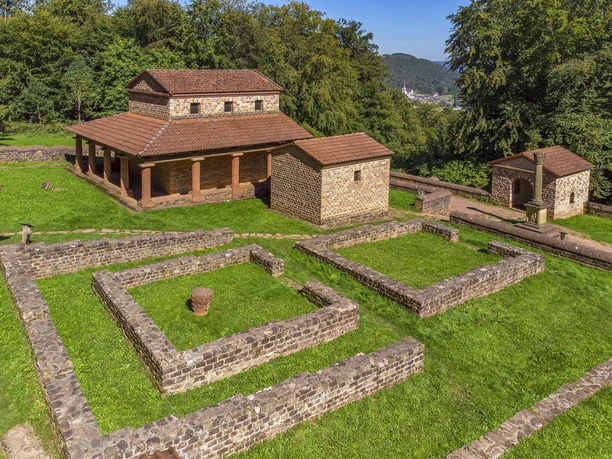 Tempelanlage Tawern (1)