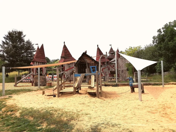 Abenteuerspielplatz Abenteuerspielplatz