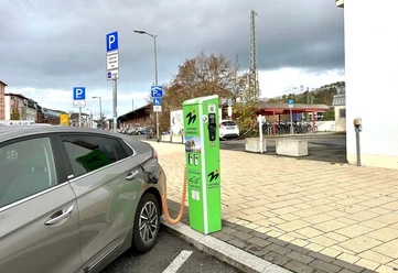 E-Auto Ladestation am Hauptbahnhof Marburg