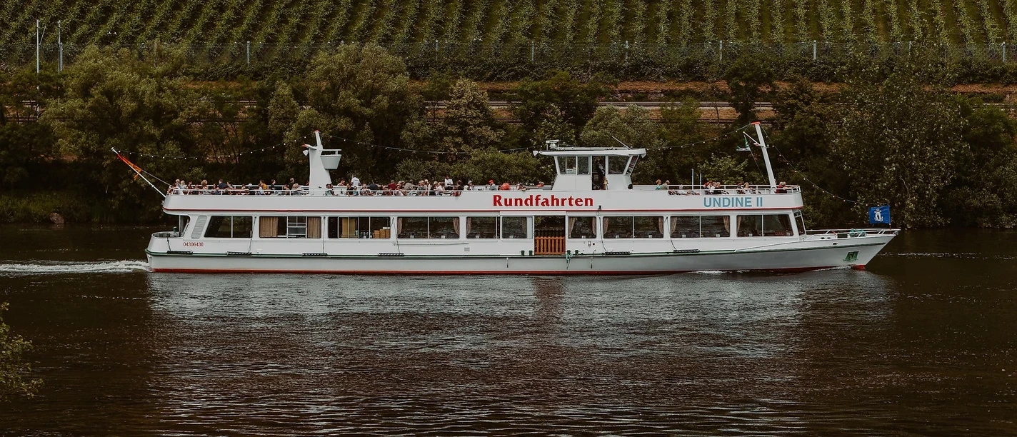 Schiff auf der Mosel