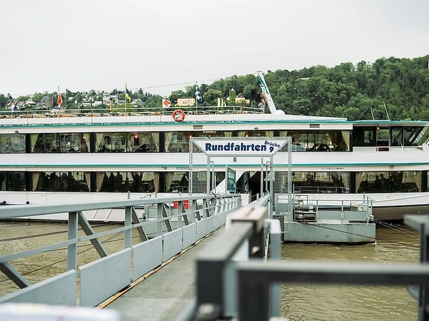 Wein on the Water - Schiff Stadt Vallendar