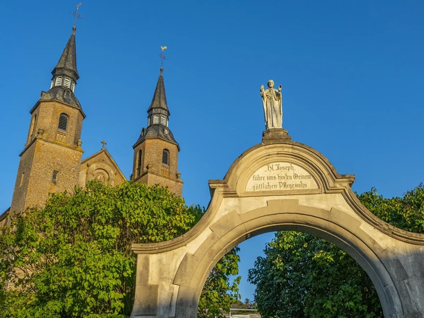 Helfanter Dom (2)