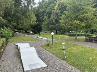 Minigolfplatz-Bahnen