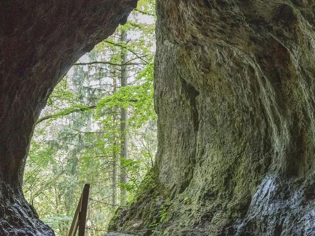 In der Buchenlochhöhle