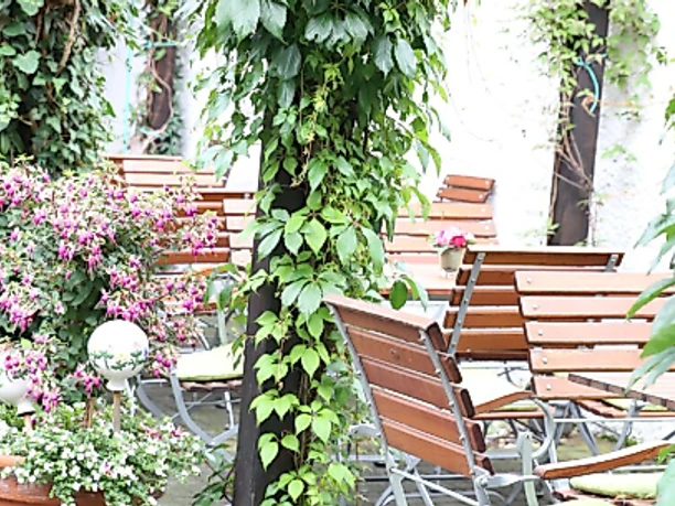 Biergarten Biergarten