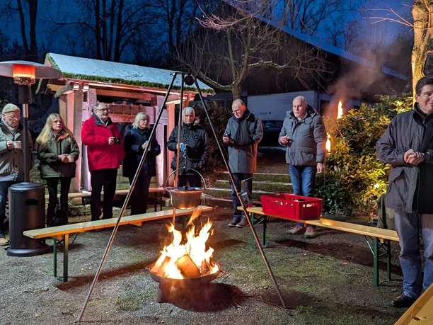 Festliche Stimmung vor der Museumsscheune
