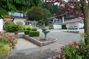Hotel zum Weißen Stein - Außenansicht