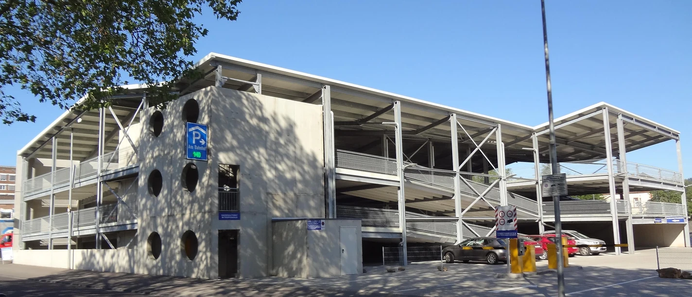 Parkhaus am Bahnhof